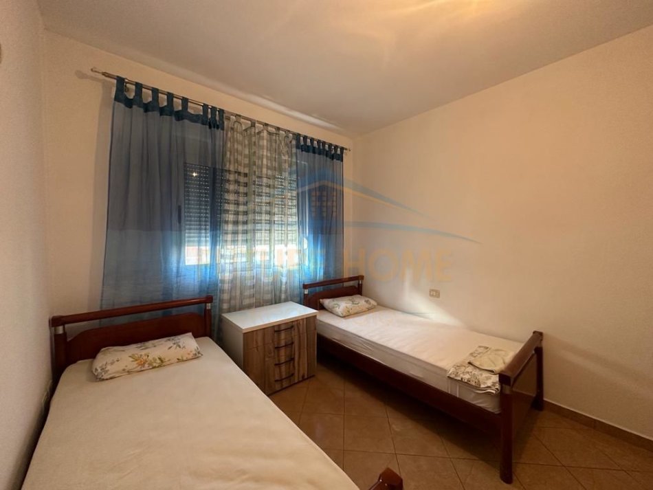 Durres, jepet me qera apartament 2+1 Kati 2, 84 m² 300 € (Plazh Iliria, Durres)
