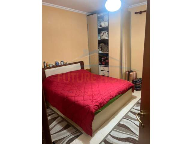 Tirane, shitet apartament 3+1+BLK Kati 6, 190 m² 280.000 Euro (Rruga Fortuzi)