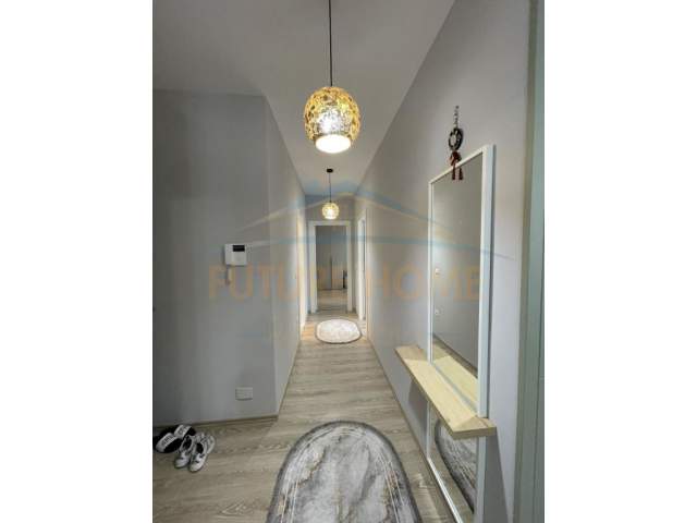 Tirane, jepet me qera apartament Kati 4, 123 m² 1.200 Euro (ZOGU I ZI)