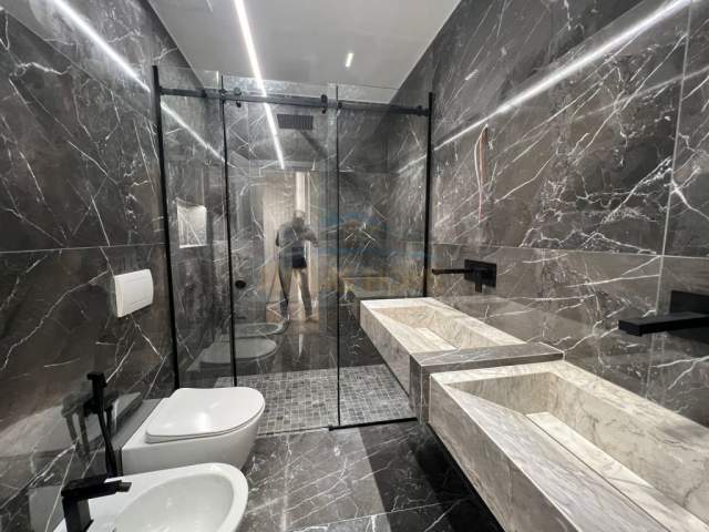 Tirane, shitet apartament 2+1+BLK Kati 4, 124 m² 295.000 Euro (Liqeni i Thate)