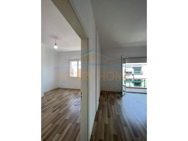 Tirane, jepet me qera 1+1+BLK Kati 5, 73 m² 650 Euro