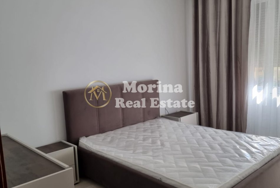 Tirane, jepet me qera apartament 1+1 Kati 3, 65 m² 650 € (Komuna Parisit)