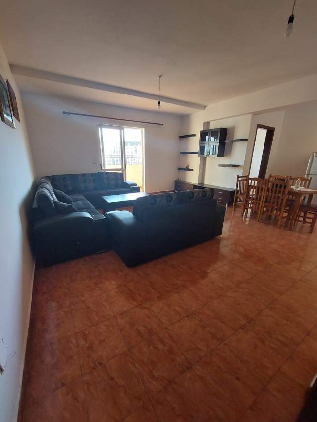 Tirane, shes apartament 2+1+BLK Kati 6, 99 m² 90.000 Euro (Laprake)