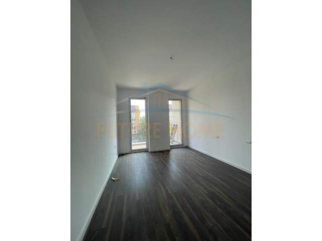 Tirane, jepet me qera apartament Kati 3, 90 m² 450 Euro (fusha aviacionit)