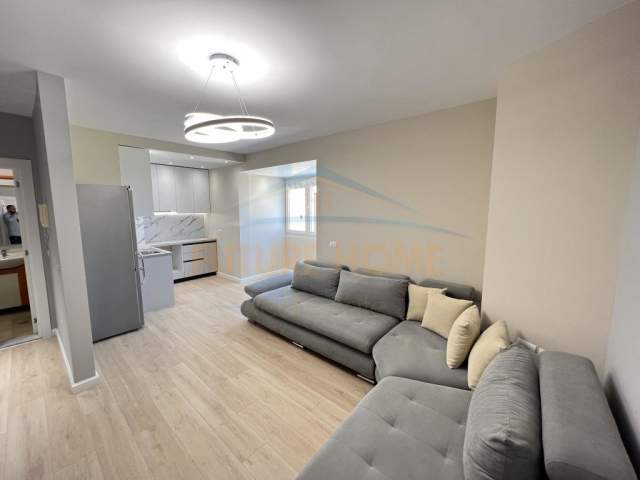 Tirane, shitet apartament Kati 7, 65 m² 85.000 Euro (FUSHA E AVIACIONIT)