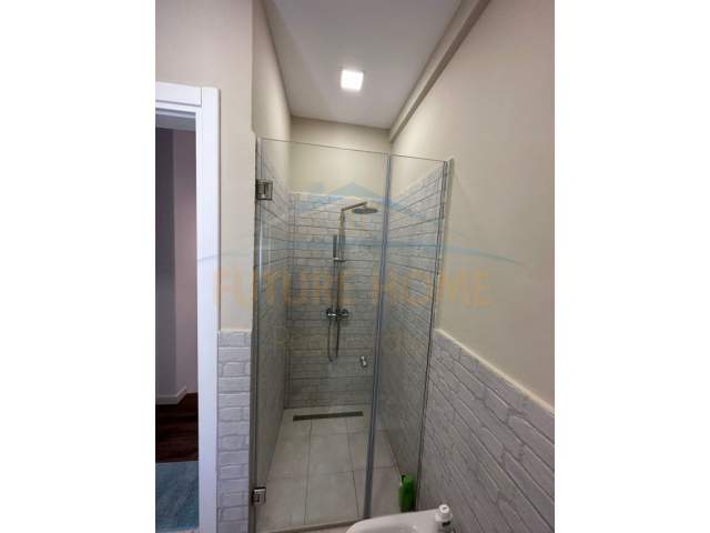 Durres, shitet Vile 2 Katshe Kati 2, 259 m² 500.000 Euro (lura 3)