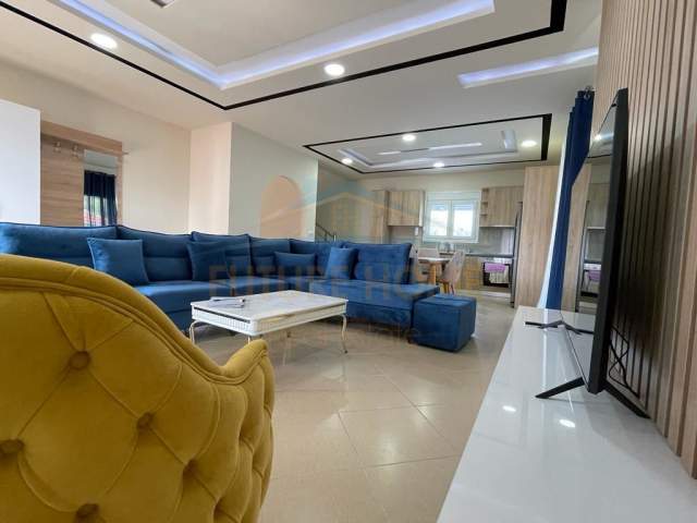 Tirane, jepet me qera Vile 3 Katshe Kati 3, 1.000 m² 1.500 Euro (mullet)