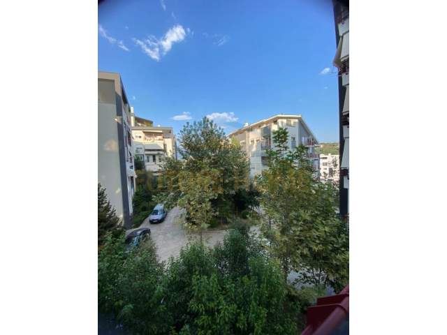 Tirane, jepet me qera apartament Kati 2, 69 m² 550 Euro (Liqeni i Thate)