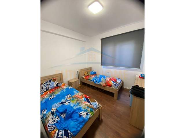 Tirane, jepet me qera apartament Kati 2, 69 m² 550 Euro (Liqeni i Thate)