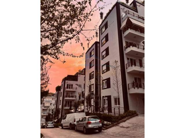 Tirane, jepet me qera apartament Kati 2, 75 m² 550 Euro (Liqeni i Thate)