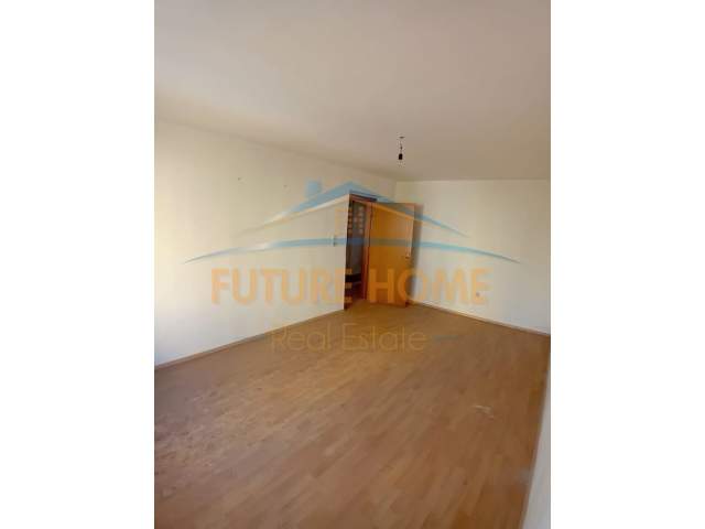 Tirane, jepet me qera apartament Kati 3, 61 m² 500 Euro (Sheshi Wilson)