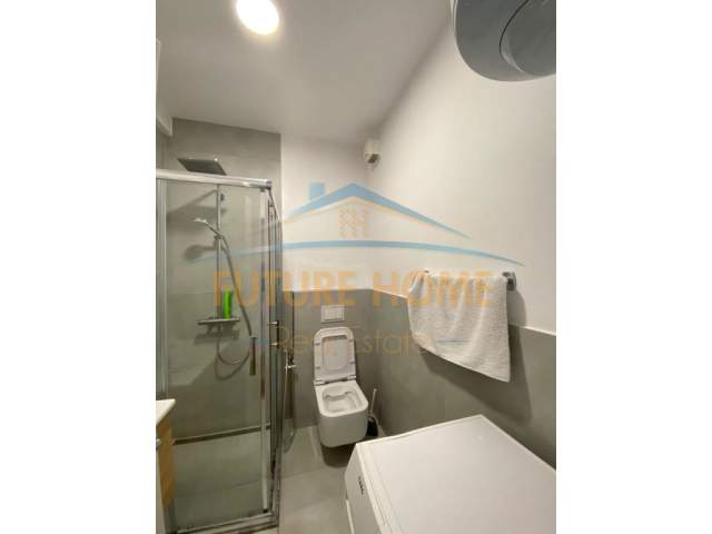 Tirane, jepet me qera apartament Kati 0, 105 m² 900 Euro (Rruga e bogdaneve)
