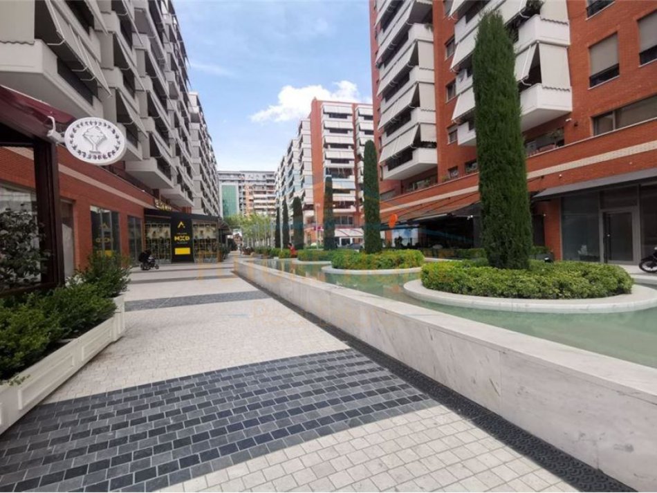 Tirane, shitet lokal , , 116 m² 850,000 € (Delijorgji)