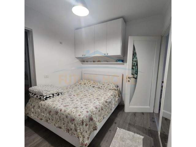 Tirane, jepet me qera apartament Kati 2, 40 m² 350 Euro (pallatet cabej)