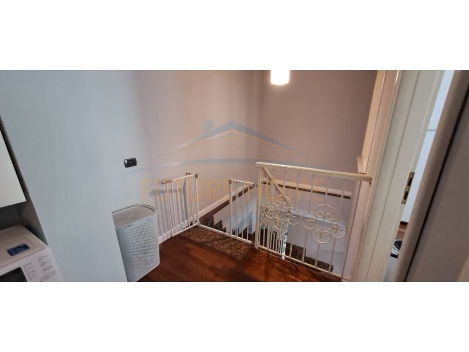 Tirane, shitet apartament Dublex Kati 3, 142 m² 350.000 Euro (Rruga Pjeter Bogdani)