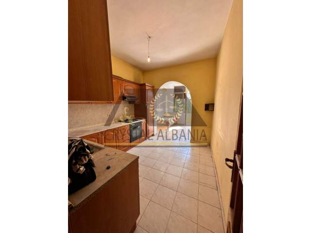 Tirane, shitet apartament 2+1 Kati 3, 84 m² 105.000 Euro (Mozaiku i Tiranes)