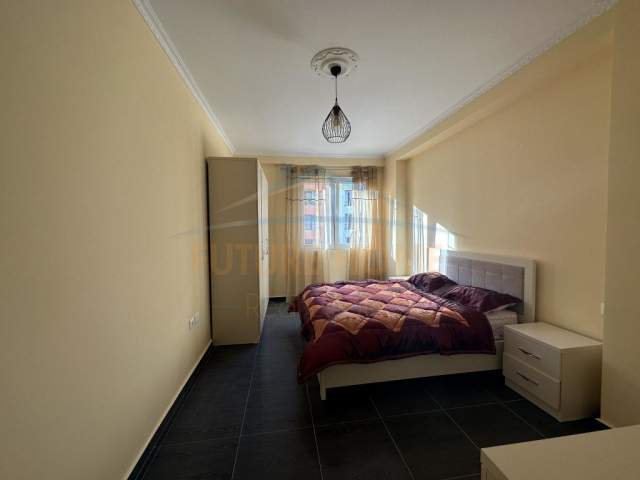 Tirane, jepet me qera apartament Kati 4, 140 m² 600 Euro (YZBERISHT)