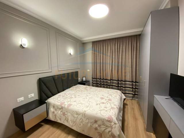 Tirane, jepet me qera apartament Kati 2, 70 m² 800 Euro (Zogu I Zi)