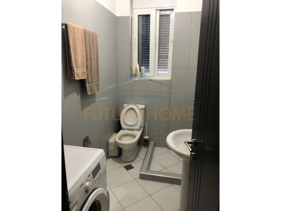 Shiten 2 Apartamente 1+1, Fresku , Tiranë .