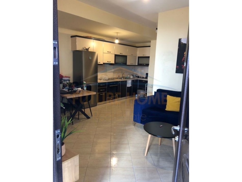 Shiten 2 Apartamente 1+1, Fresku , Tiranë .