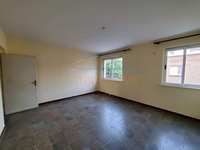 Tirane, jepet me qera apartament 2+1+BLK Kati 2, 79 m² 280 Euro (xhamlliku)