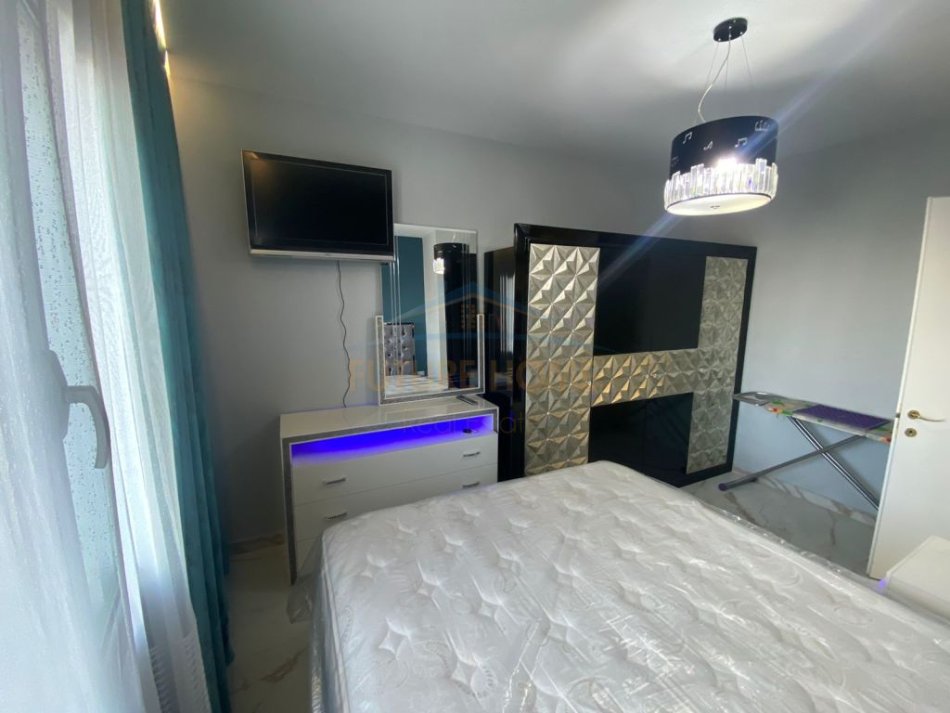 Tirane, jepet me qera apartament 1+1 Kati 9, 60 m² 600 € (ZOGU ZI)