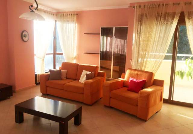 Tirane, shitet apartament 143 m² 221.650 Euro