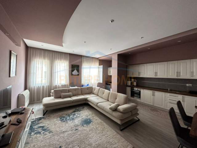 Tirane, shitet apartament Kati 2, 109 m² 115.000 Euro (Unaza e Re)