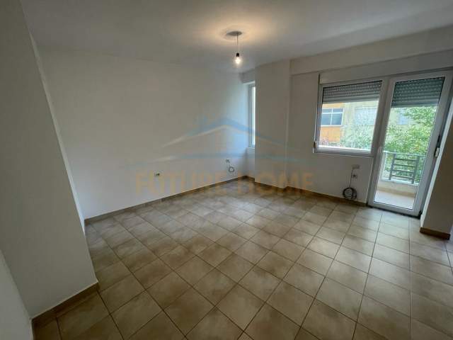 Korce, ofert apartament 2+1+BLK Kati 2, 125 m² 67.500 Euro (Lagjia 18, Korçë)