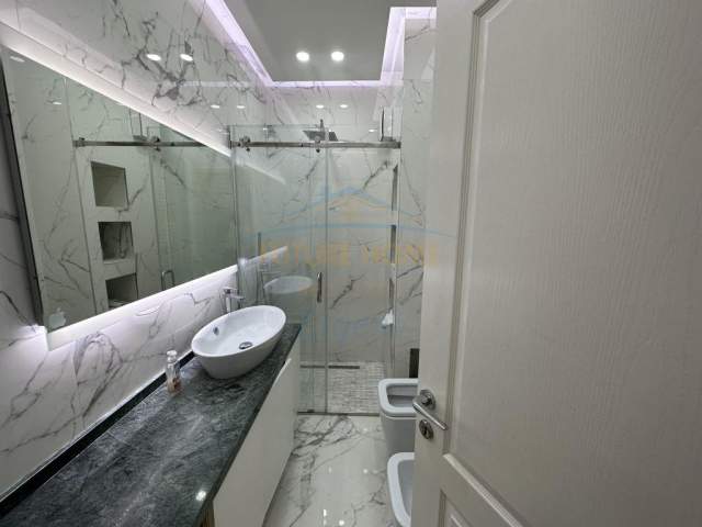 Tirane, shitet apartament Kati 6, 116 m² 135.000 Euro (Misto Mame)