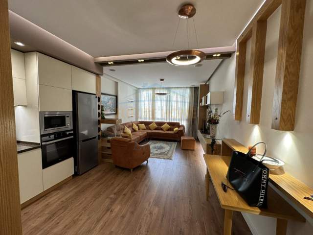 Tirane, shitet apartament Kati 6, 116 m² 135.000 Euro (Misto Mame)