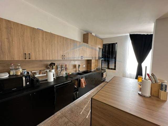 Tirane, shitet apartament 3+1+BLK Kati 3, 137 m² 135.000 Euro