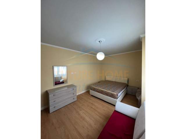 Tirane, jepet me qera apartament 2+1+A+BLK Kati 1, 700 Euro (Pazari i Ri)