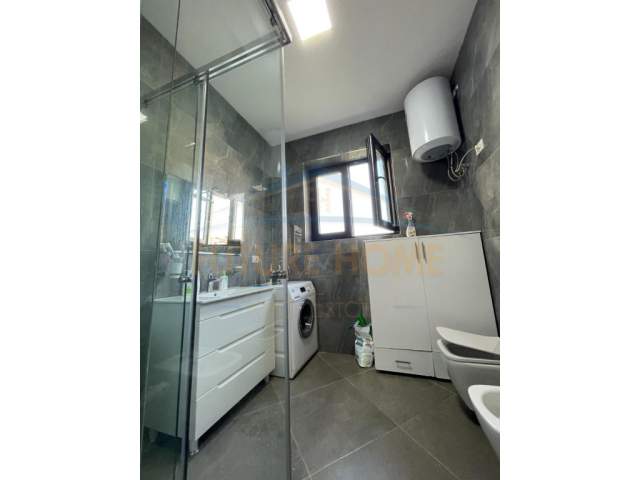 Tirane, jepet me qera apartament Kati 1, 500 m² 2.500 Euro (Pasho Hyso)