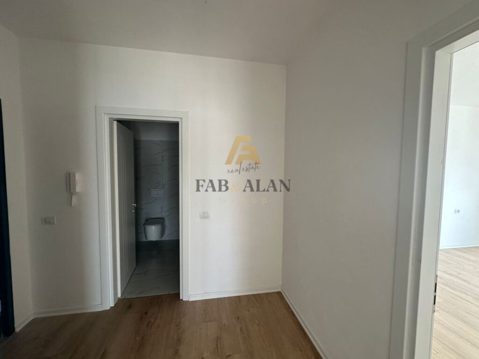 Tirane, shitet apartament 2+1+VERANDE Kati 5, 80 m² 124.000 € (Vila L3, Astir)