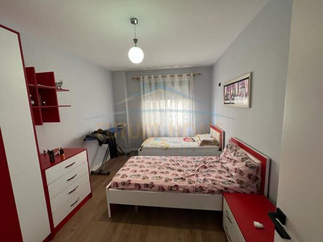 Tirane, shitet apartament Kati 2, 106 m² 125.000 Euro (Misti Mame, Prane Bar Ciao)