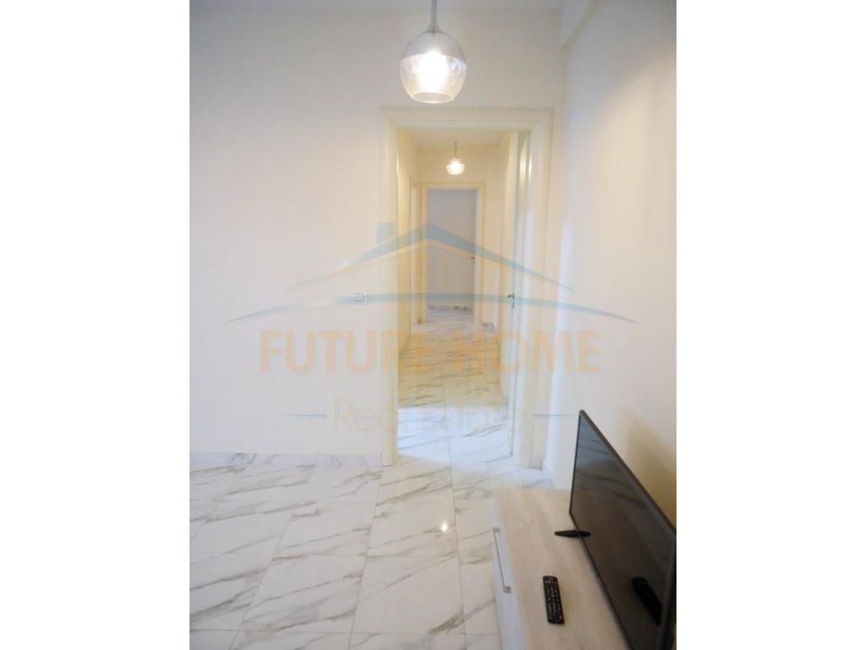 Shitet, Apartament 2+1, Lura 2, Gjiri i Lalzit