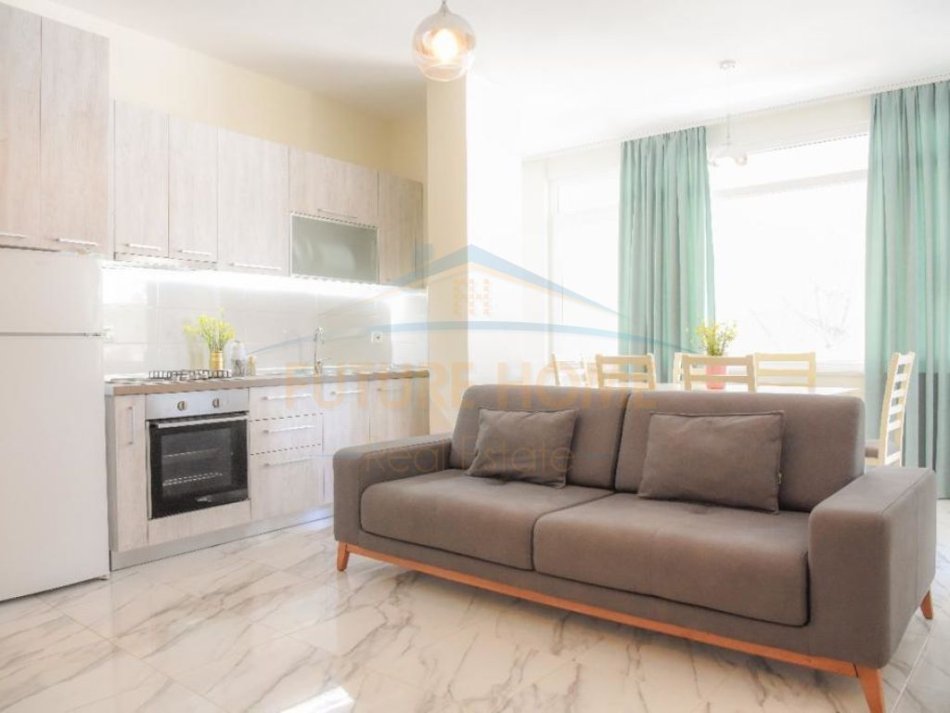 Shitet, Apartament 2+1, Lura 2, Gjiri i Lalzit