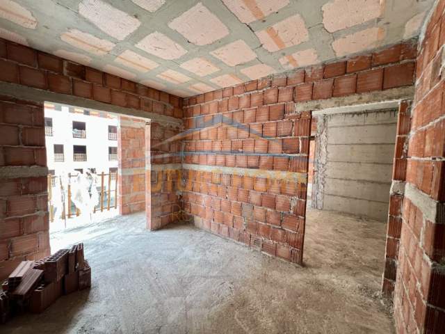 Tirane, shitet apartament Kati 5, 94 m² 93.000 Euro (Rruga 29 Nentori)