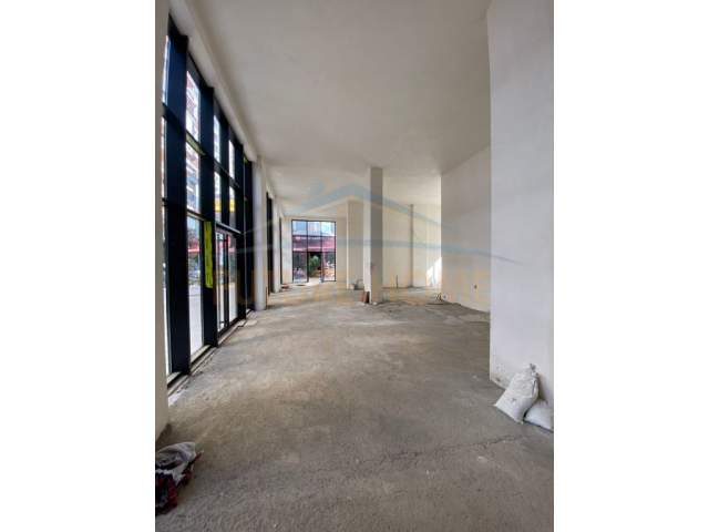 Tirane, jepet me qera ambjent biznesi Kati 0, 175 m² 3.800 Euro (Stacioni Trenit)