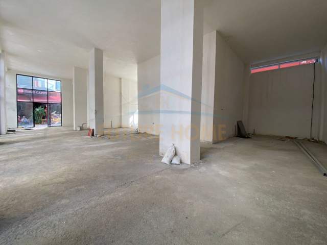 Tirane, jepet me qera ambjent biznesi Kati 0, 175 m² 3.800 Euro (Stacioni Trenit)