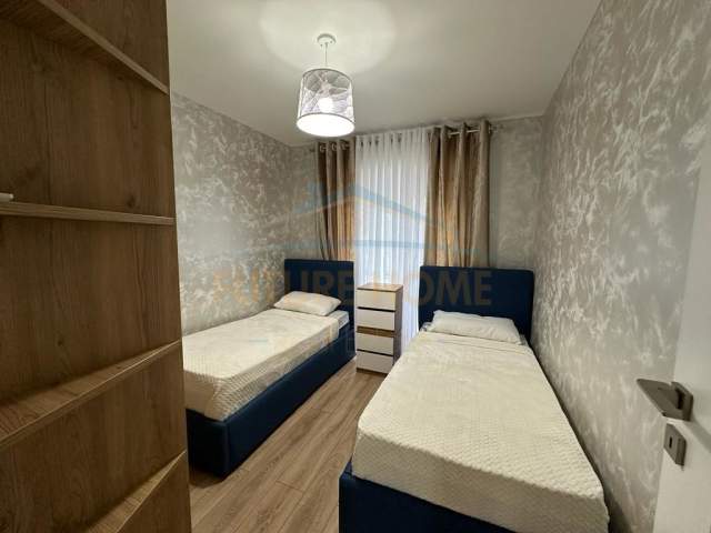 Tirane, jepet me qera apartament Kati 1, 85 m² 1.100 Euro (Rruga e Kavajës)