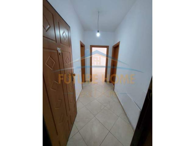 Tirane, shitet apartament Kati 9, 136 m² 210.000 Euro (21 Dhjetori)