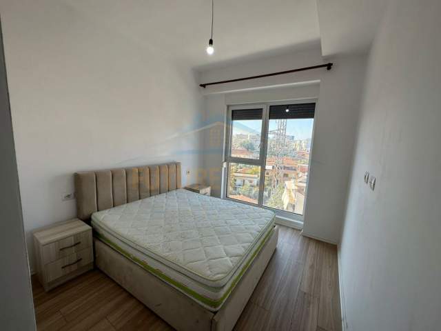 Tirane, jepet me qera apartament Kati 5, 90 m² 500 Euro (Rruga Jordan Misja)
