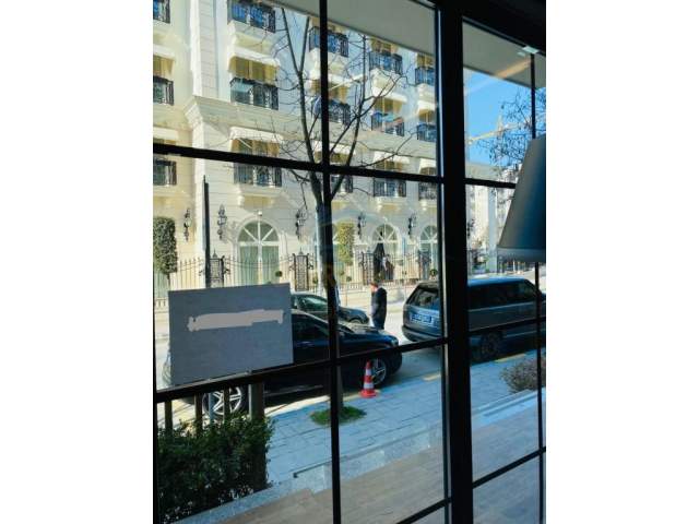 Tirane, jepet me qera ambjent biznesi Kati 0, 102 m² 700 Euro (Liqeni i Thate)