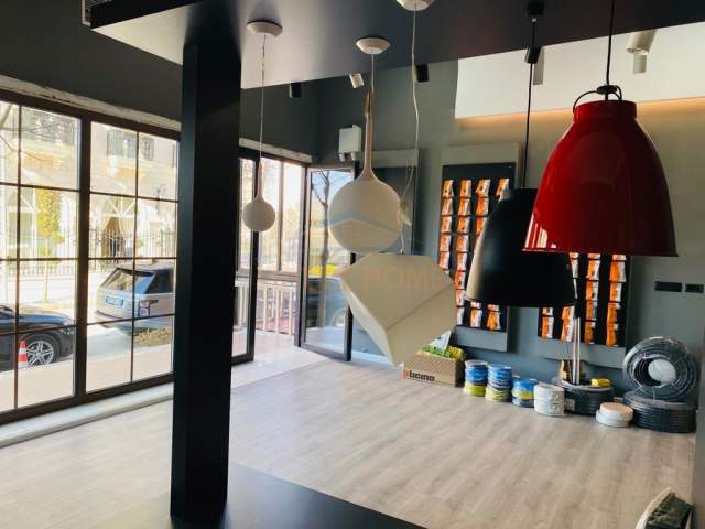 Tirane, jepet me qera ambjent biznesi Kati 0, 102 m² 700 Euro (Liqeni i Thate)