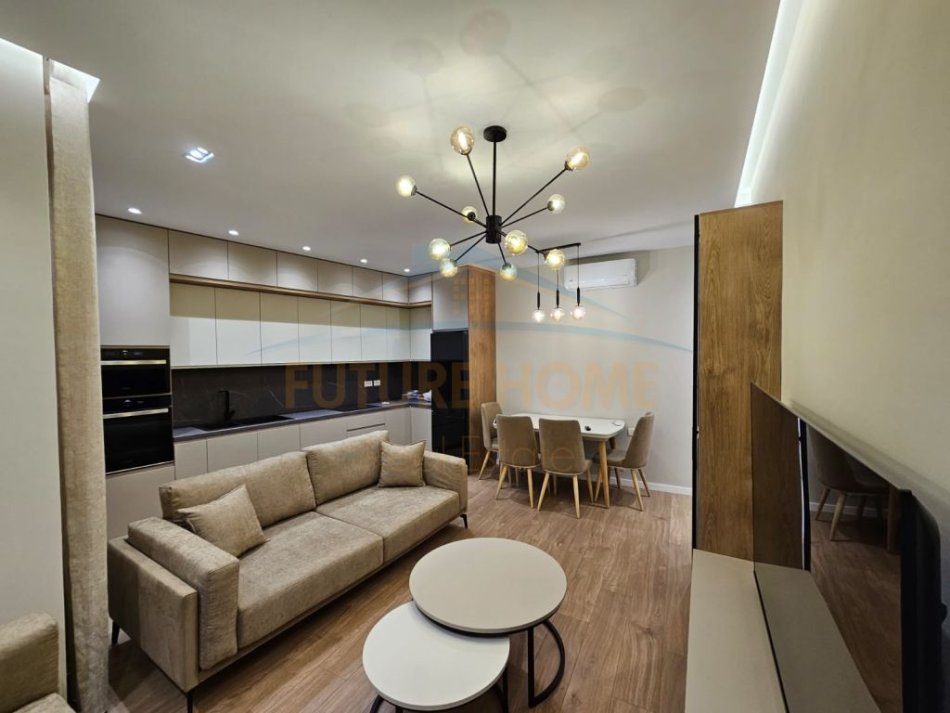 Tirane, jepet me qera apartament 2+1+Ballkon Kati 2, 102 m² 1.100 € (TEG)