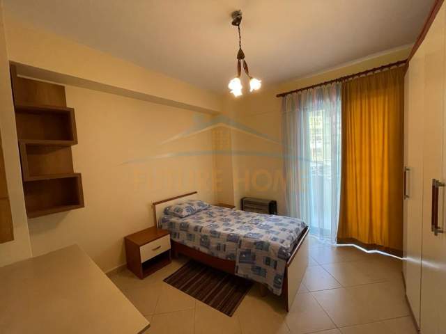 Shqiperi, jepet me qera apartament 3+1+A+BLK Kati 2, 145 m² 800 Euro (Rruga Elbasanit)