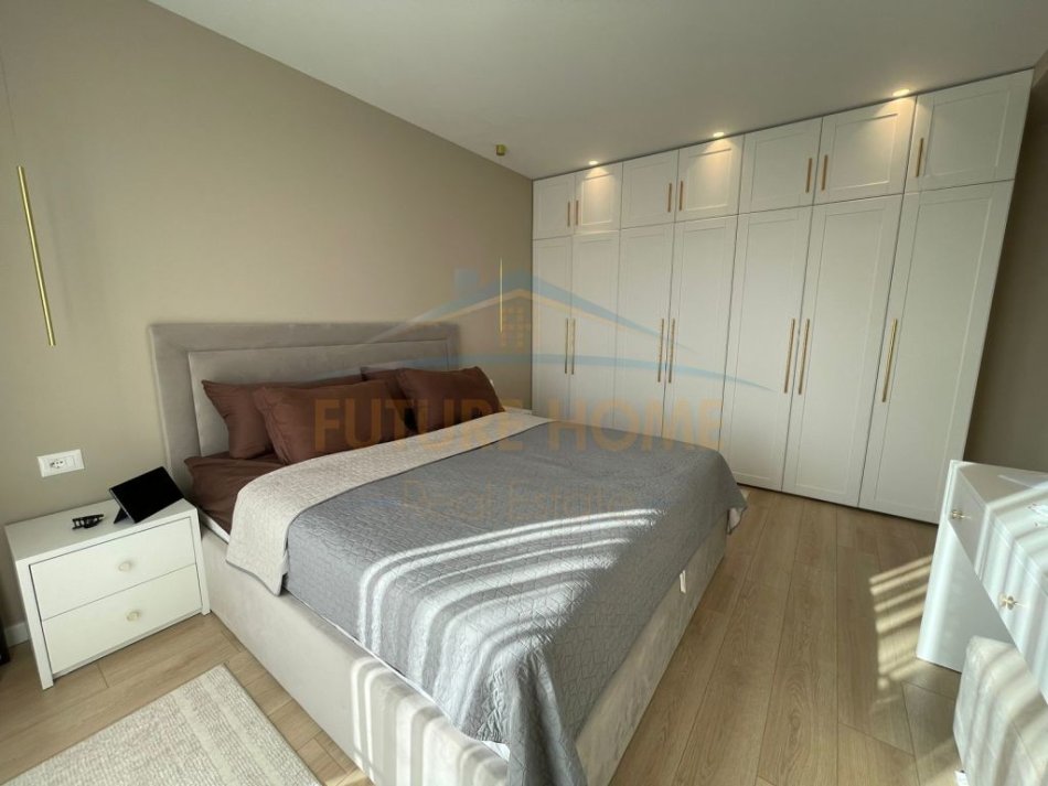 Tirane, shitet apartament 2+1 Kati 11, 136 m² 200.000 € (FUSHA E AVIACIONIT)