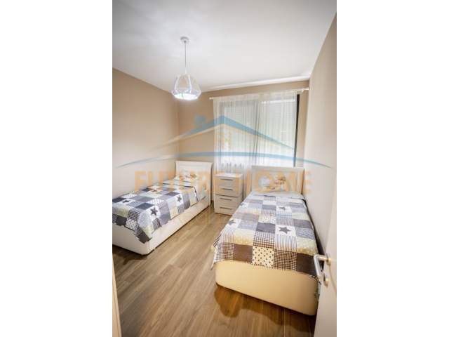 Tirane, jepet me qera 2+1+A+BLK Kati 0, 1.350 Euro (Teg)